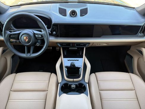 Certified 2026 Porsche Cayenne S AWD/4WD image 5