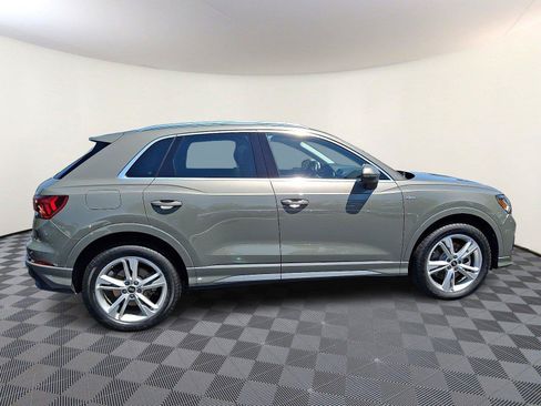 Used 2023 Audi Q3 2.0T Premium w/ Convenience Package AWD/4WD image 7