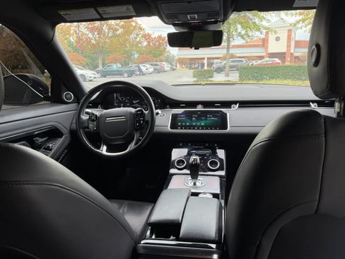 Used 2020 Land Rover Range Rover Evoque SE image 8