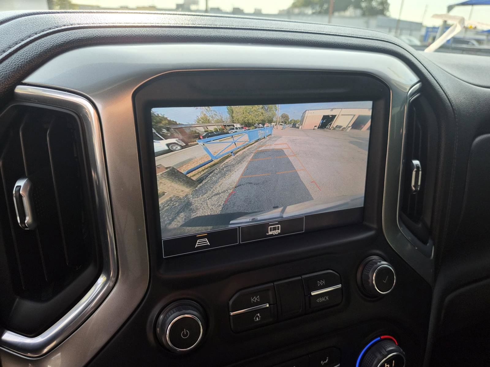 Used 2021 Chevrolet Silverado 1500 LT Trail Boss w/ LT Trail Boss Premium Package AWD/4WD image 26