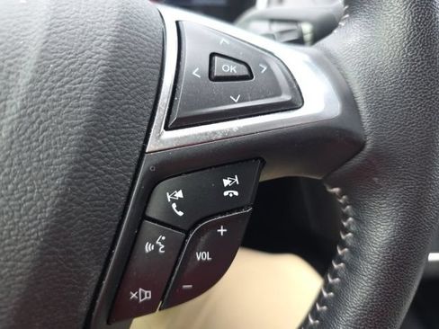 Used 2019 Ford Fusion SE w/ Equipment Group 151A FWD image 15