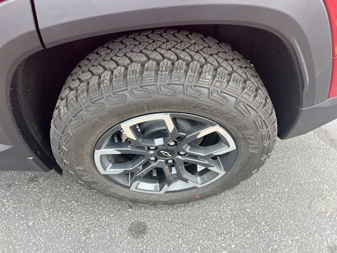 New 2026 Chevrolet Equinox ACTIV image 6