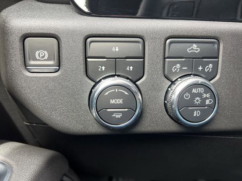 New 2025 GMC Sierra 2500 SLE w/ Max Trailering Package image 23