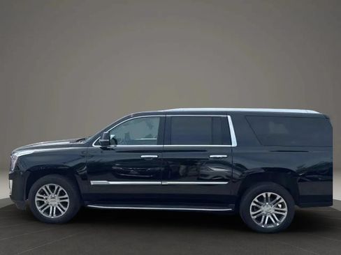 Used 2019 Cadillac Escalade ESV 4WD image 6