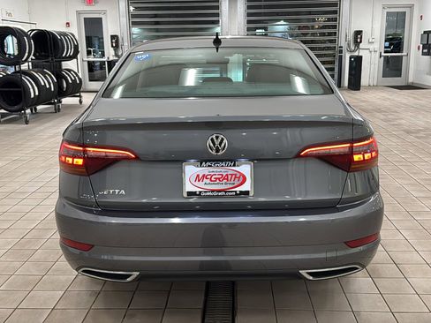 Used 2019 Volkswagen Jetta SEL Premium image 6