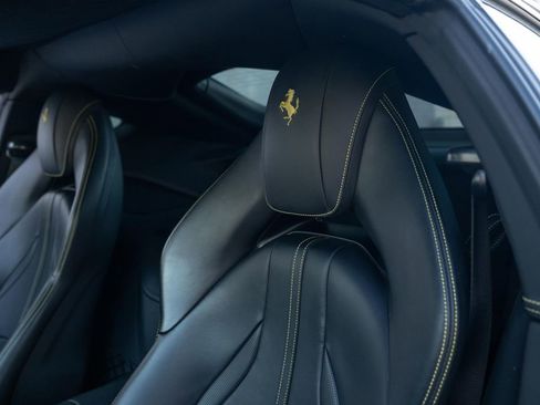 Used 2020 Ferrari 812 Superfast RWD image 57