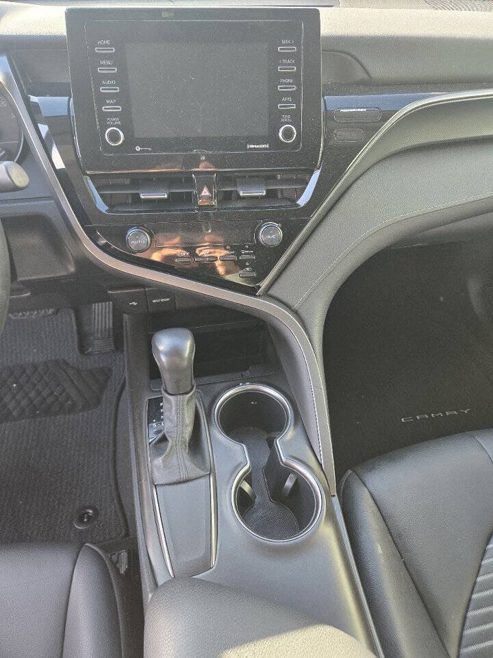 Used 2021 Toyota Camry SE w/ Carpet Mat Package (TMS) FWD image 9