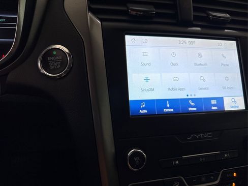 Used 2020 Ford Fusion SEL FWD image 37