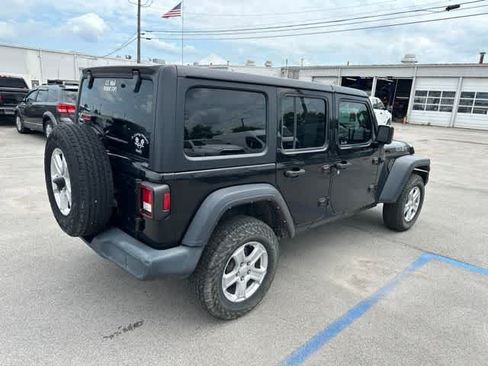 Used 2021 Jeep Wrangler Unlimited Sport w/ Cold Weather Group AWD/4WD image 18