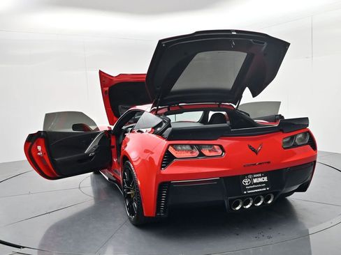 Used 2016 Chevrolet Corvette Z06 w/ 3LZ Preferred Equipment Group RWD image 68