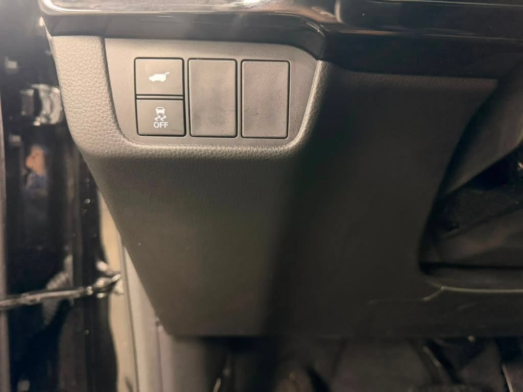 Used 2023 Honda CR-V Sport Touring image 27