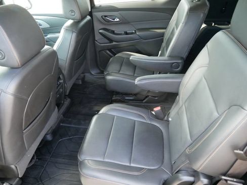 Used 2021 Chevrolet Traverse RS w/ LPO, Floor Liner Package AWD/4WD image 8