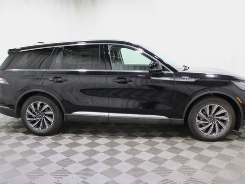 New 2026 Lincoln Aviator 2WD image 30