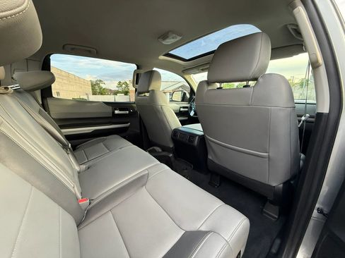 Used 2019 Toyota Tundra Limited w/ Limited Premium Package AWD/4WD image 17