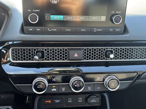 Certified 2025 Honda Civic LX image 17