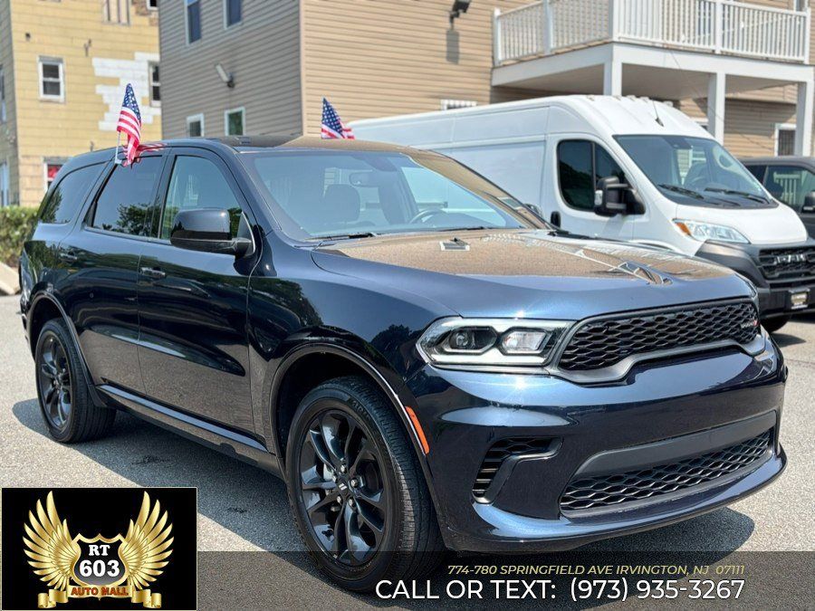 Used 2025 Dodge Durango GT AWD/4WD image 3