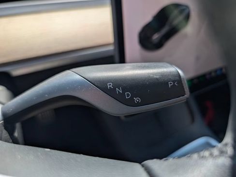 Used 2022 Tesla Model 3 Long Range AWD/4WD image 23