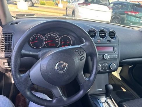 Used 2012 Nissan Altima 2.5 S FWD image 13