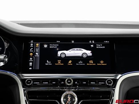 Used 2024 Bentley Flying Spur W12 image 32