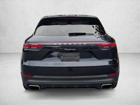 Used 2021 Porsche Cayenne AWD/4WD image 6