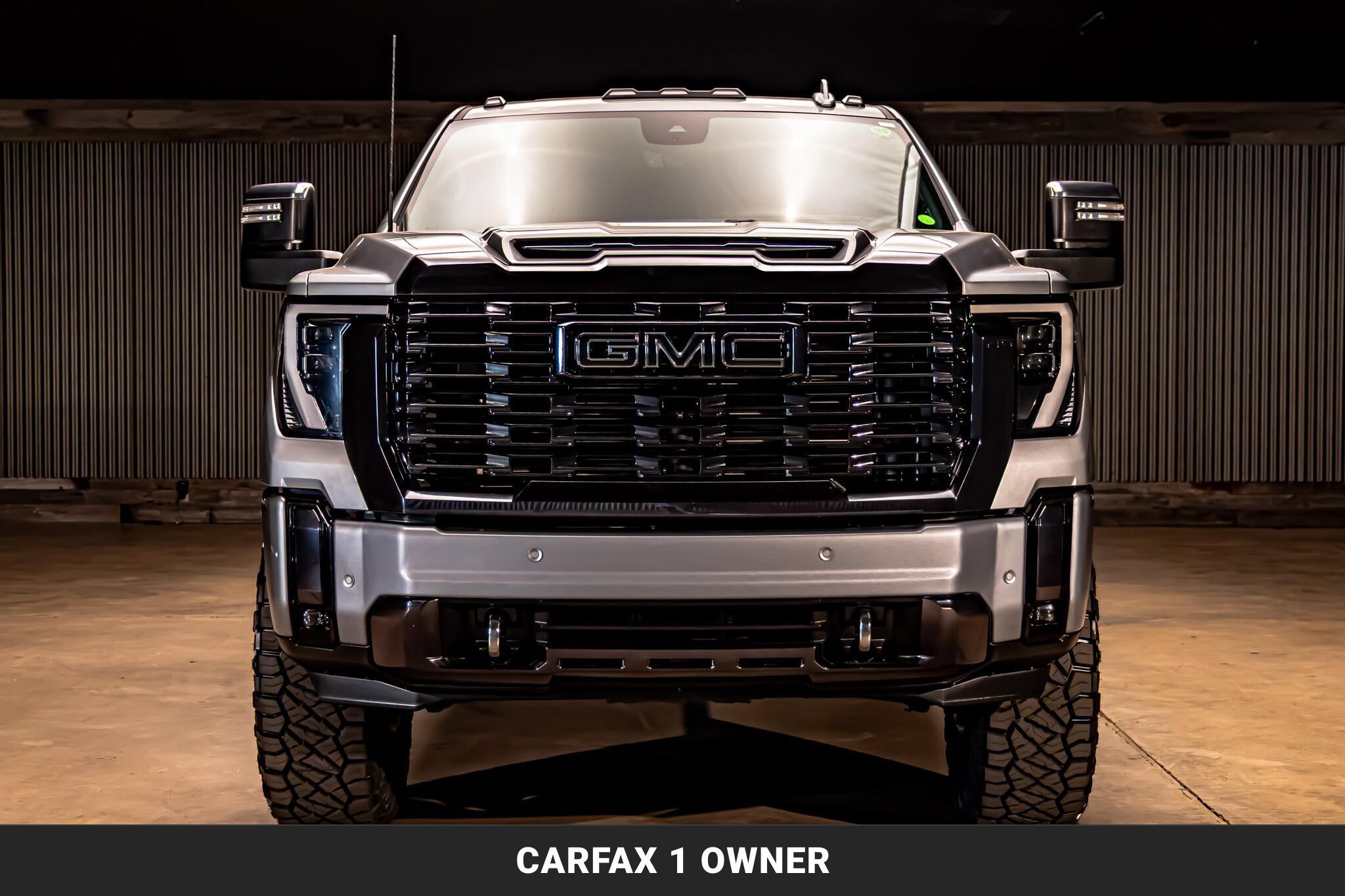 Used 2024 GMC Sierra 2500 Denali Ultimate AWD/4WD image 4