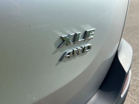 Used 2013 Toyota RAV4 XLE AWD/4WD image 21