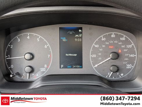 Used 2025 Toyota Corolla Cross L AWD/4WD image 21