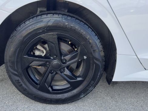 Used 2021 Kia K5 LXS image 11