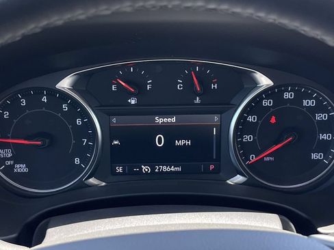 Certified 2024 GMC Terrain SLT FWD image 11