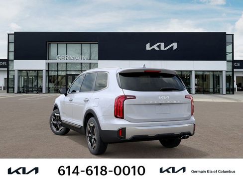 New 2025 Kia Telluride S image 7