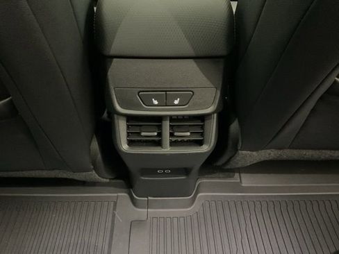 New 2026 Chevrolet Equinox RS w/ Convenience Package III AWD/4WD image 27