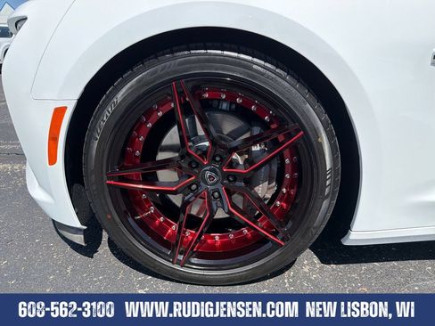 Used 2018 Chevrolet Camaro SS RWD image 27