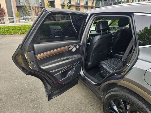 Certified 2022 Genesis GV80 3.5T Prestige Signature AWD/4WD image 22