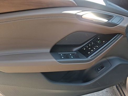 Used 2025 Audi A6 e-tron Premium w/ Ultra Package image 14