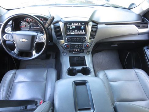 Used 2019 Chevrolet Suburban LT AWD/4WD image 12