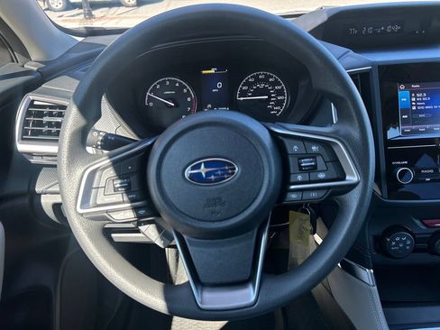 Used 2024 Subaru Forester AWD/4WD image 16