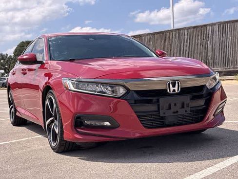 Used 2018 Honda Accord Sport image 10