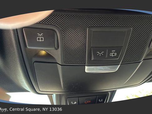 Used 2013 Mercedes-Benz SLK 250 image 16