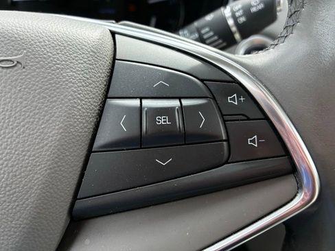 Used 2018 Cadillac XT5 Luxury w/ Driver Awareness Package AWD/4WD image 21