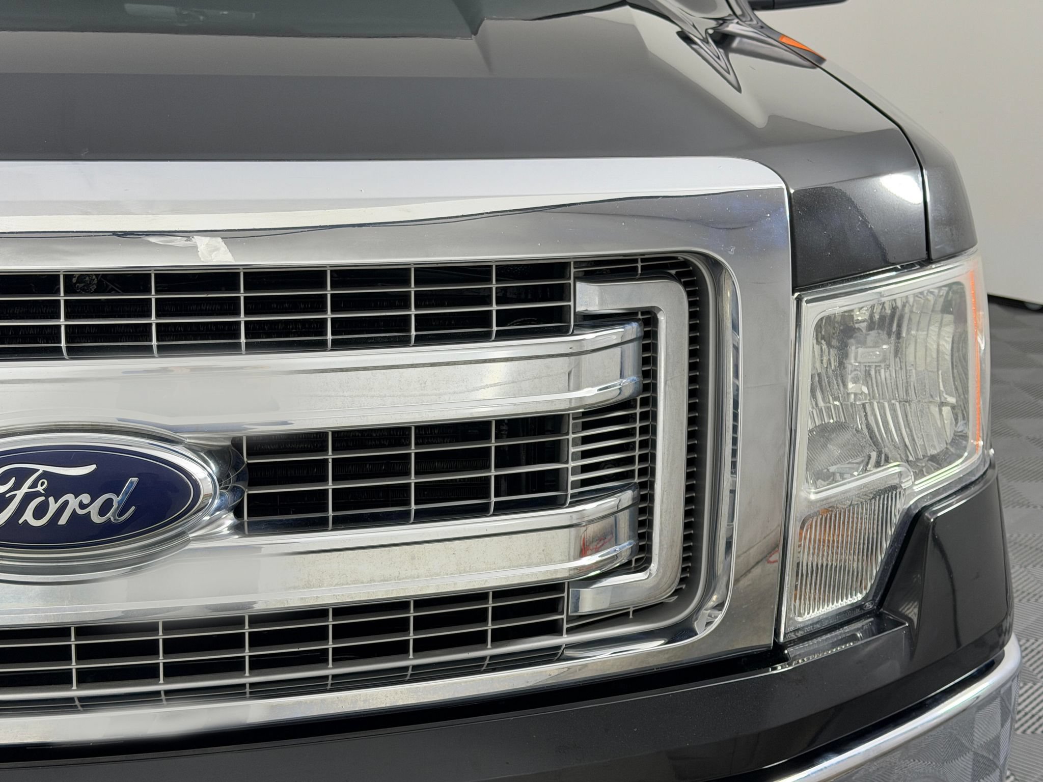 Used 2013 Ford F150 XLT w/ XLT Chrome Pkg AWD/4WD image 5