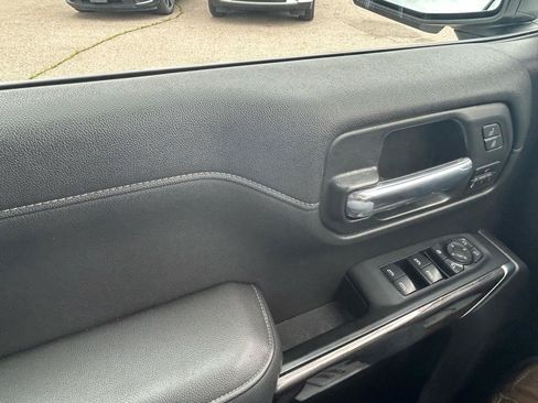 Used 2020 Chevrolet Silverado 1500 LTZ AWD/4WD image 26