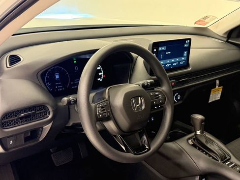 New 2026 Honda HR-V LX image 16