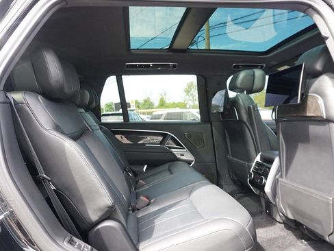 Used 2024 Land Rover Range Rover Long Wheelbase Autobiography image 43