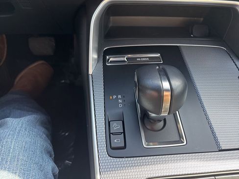 Used 2024 MAZDA CX-90 3.3 Turbo w/ Premium Plus Pkg image 17