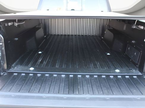 Used 2020 Toyota Tacoma SR w/ SX Package AWD/4WD image 18