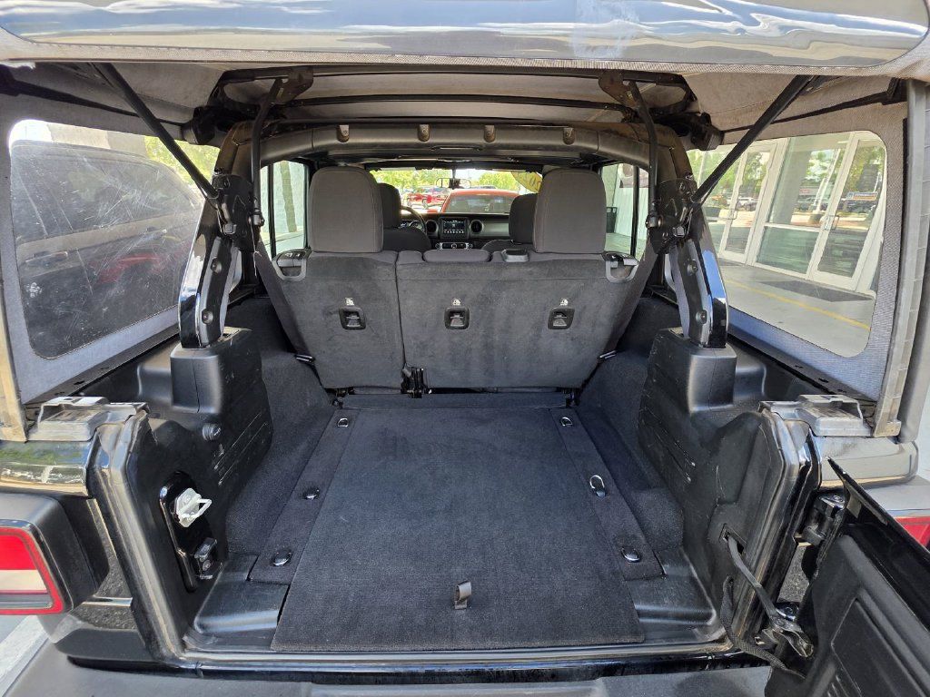 Used 2023 Jeep Wrangler Unlimited Sport AWD/4WD image 13