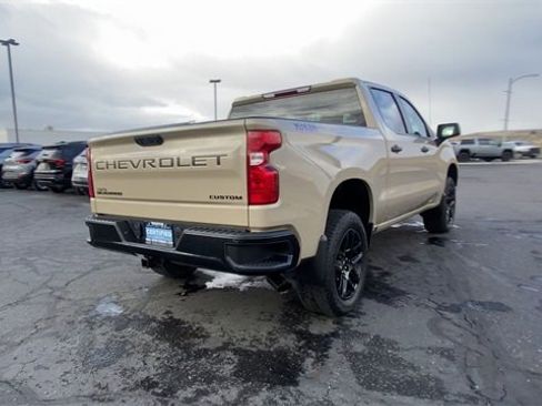 Certified 2023 Chevrolet Silverado 1500 Custom Trail Boss w/ LPO, Dark Essentials Package image 8