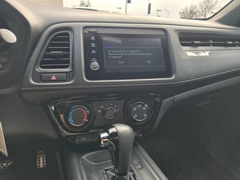 Certified 2022 Honda HR-V Sport image 5