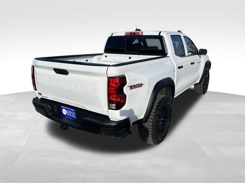 Used 2024 Chevrolet Colorado Trail Boss w/ Technology Package image 7