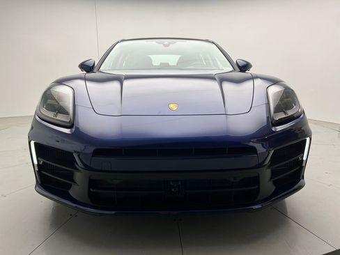 Used 2025 Porsche Panamera image 25